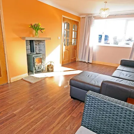 Apartmán Spacious Rugby Field With Off-street Parking And Ev Fast Point For Electric Cars