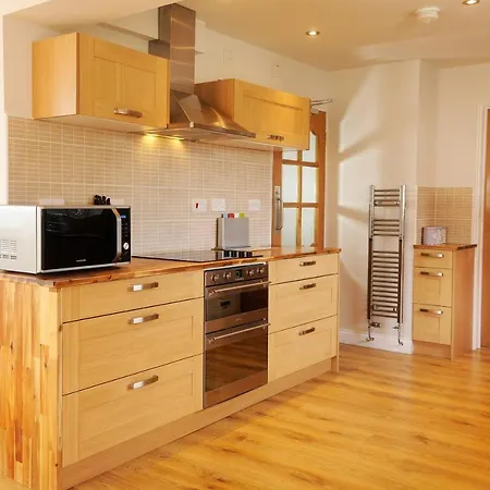 Spacious Rugby Field With Off-street Parking And Ev Fast Point For Electric Cars Whitby